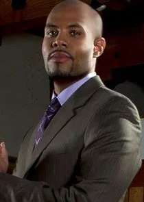 Detective Robert "Bobby D" Dershowitz