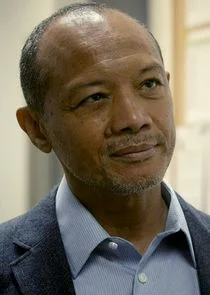 Detective Santiago "Jimmy" Robertson