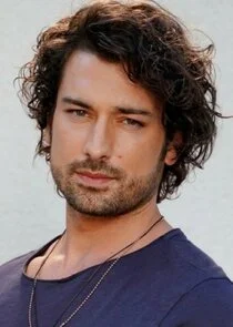 Poyraz Ali Ä‚â€“zgÄ‚Ä˝r