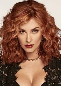 Altagracia Sandoval "La Doña"