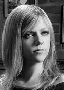 Deandra "Sweet Dee" Reynolds