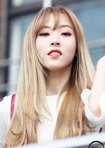 Moon Byul Yi