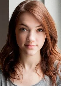 Violett Beane