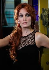 Ebru CÄ‚Ä˝ndÄ‚Ä˝beyoĂ„Ĺşlu