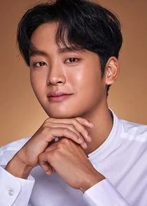 Yoon Hyun woo
