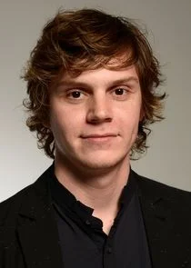 Evan Peters