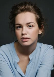 Юля Ларина