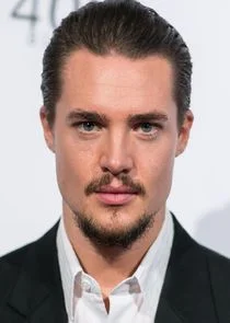 Alexander Dreymon