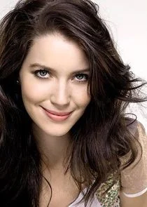 Nathalia Dill