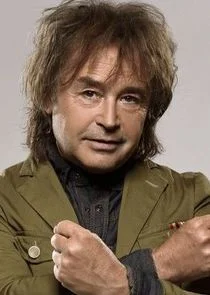 RÄ‚Ĺ‚bert Szikora