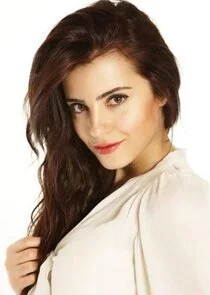 Ezgi EyÄ‚Ä˝boĂ„Ĺşlu