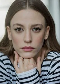 Serenay SarĂ„Â±kaya