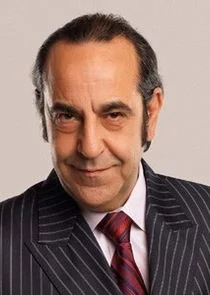 Ä‚â€“zkan UĂ„Ĺşur