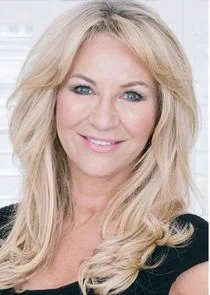 Christine Dando