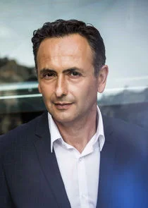 Faroek Ä‚â€“zgÄ‚Ä˝nes