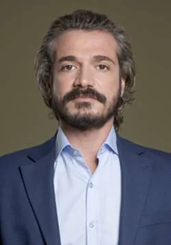 CÄ‚Ä˝neyt KoÄ‚Â§ak