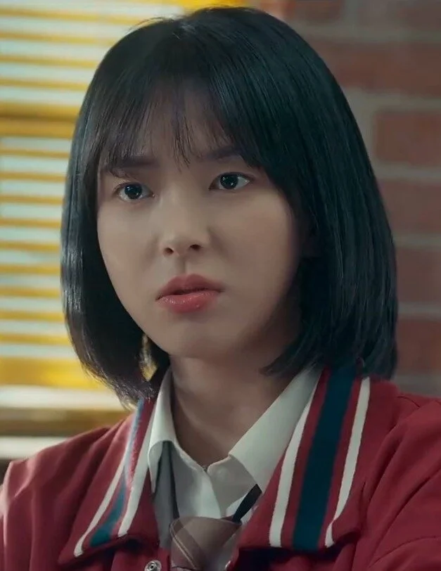 Lee Ji Woo