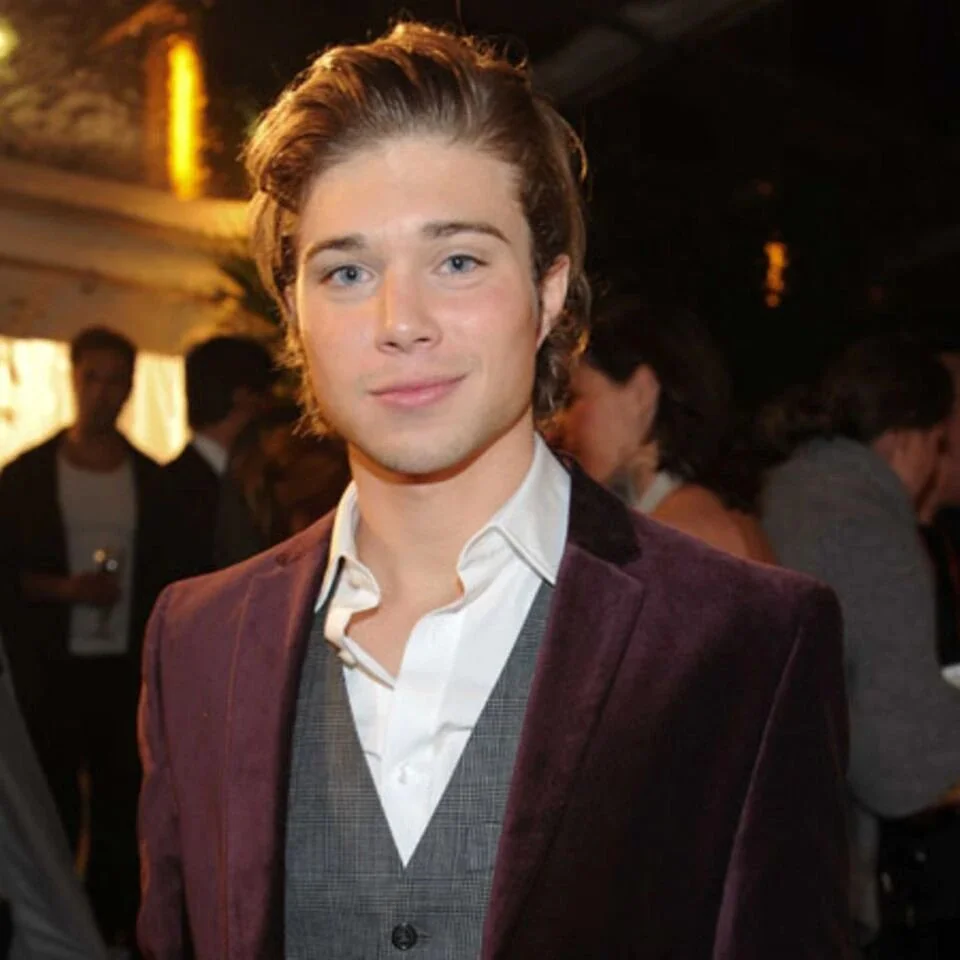 Christopher Ă˘â‚¬ĹľKris" Haas