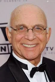 Gavin MacLeod