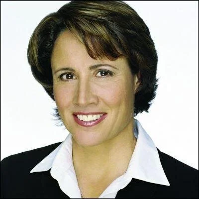 Backstage interviewer