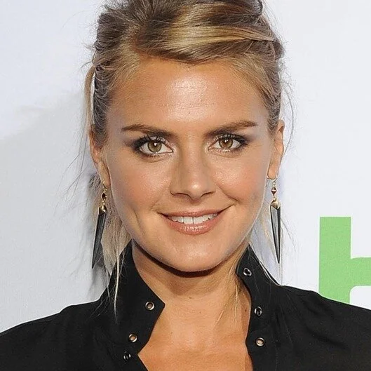 Eliza Coupe