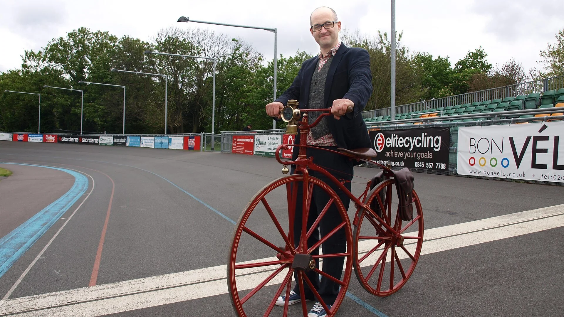 Everyday Miracles: The Genius of Sofas, Stockings and Scanners