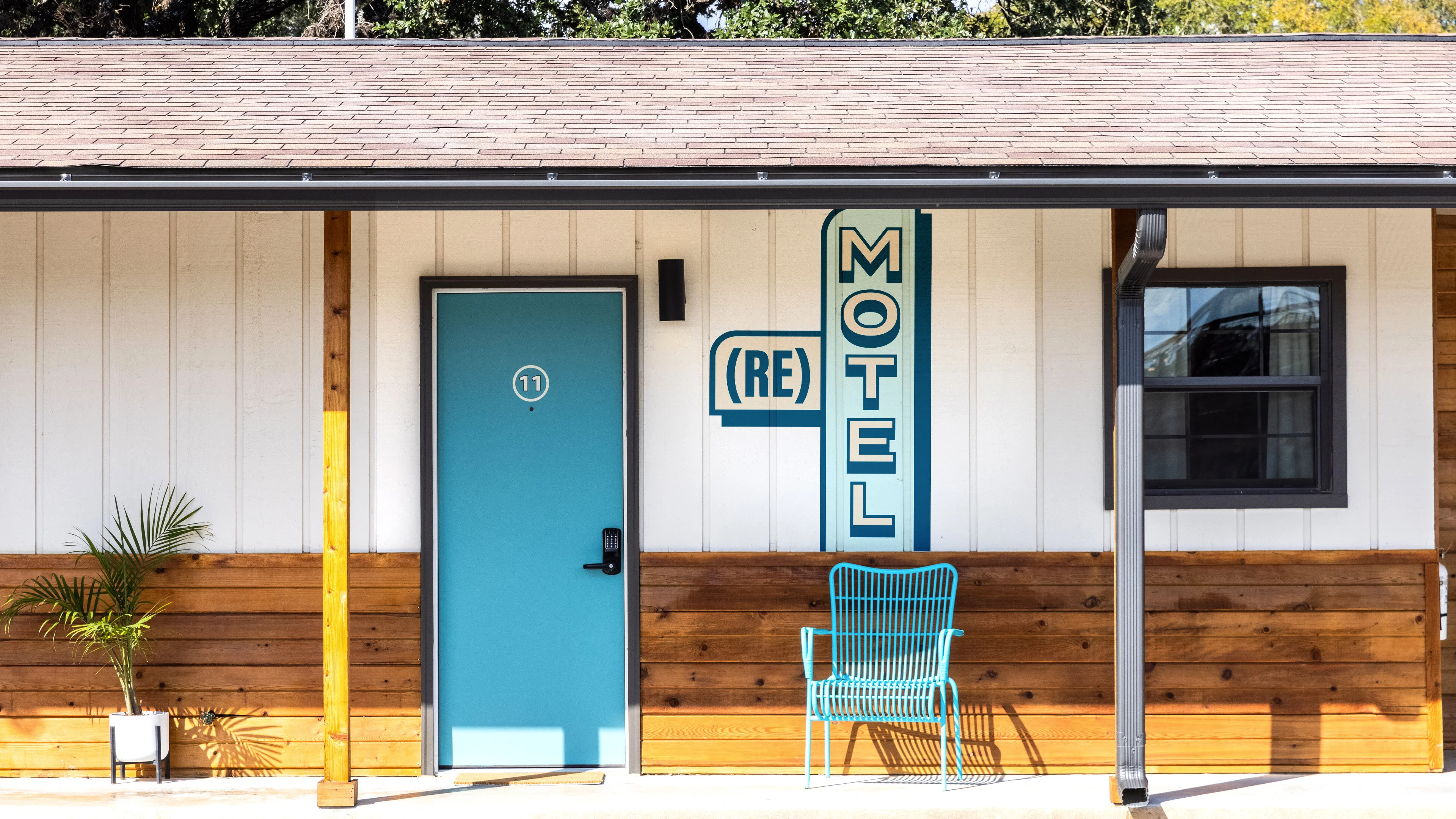 (Re)Motel