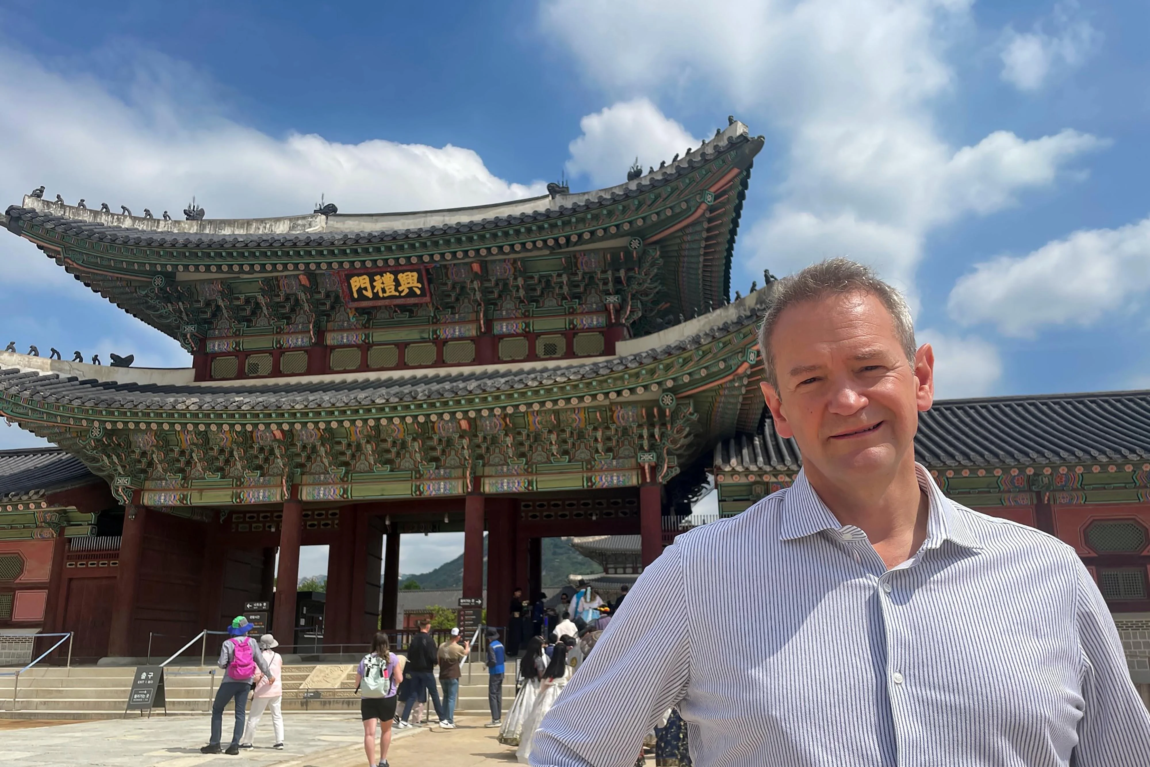 Alexander Armstrong in South Korea