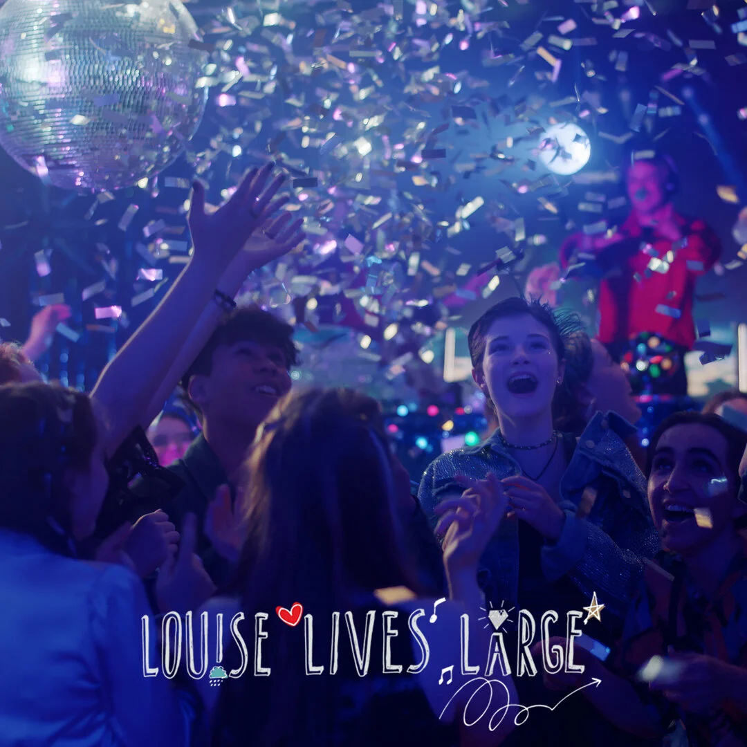 Póster de Louise Lives Large