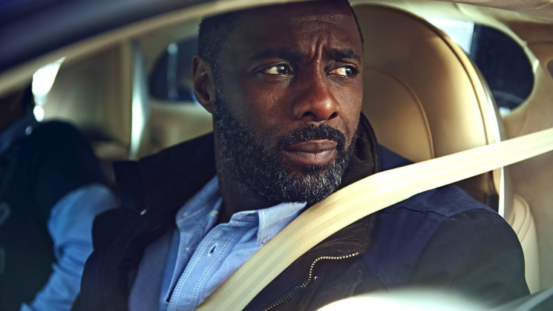 Al volante con Idris Elba